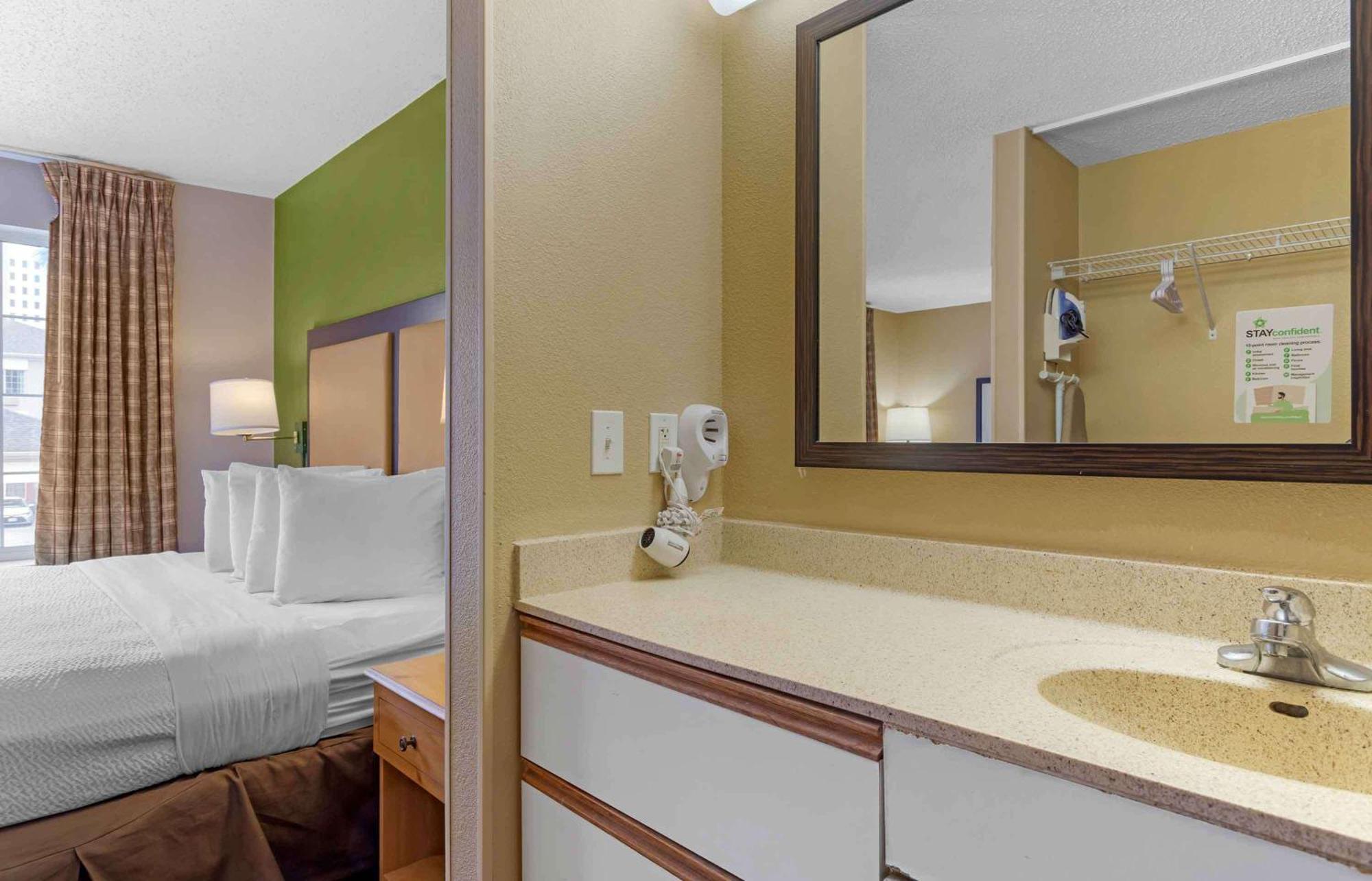 Extended Stay America Suites - Houston - Galleria - Uptown Extérieur photo