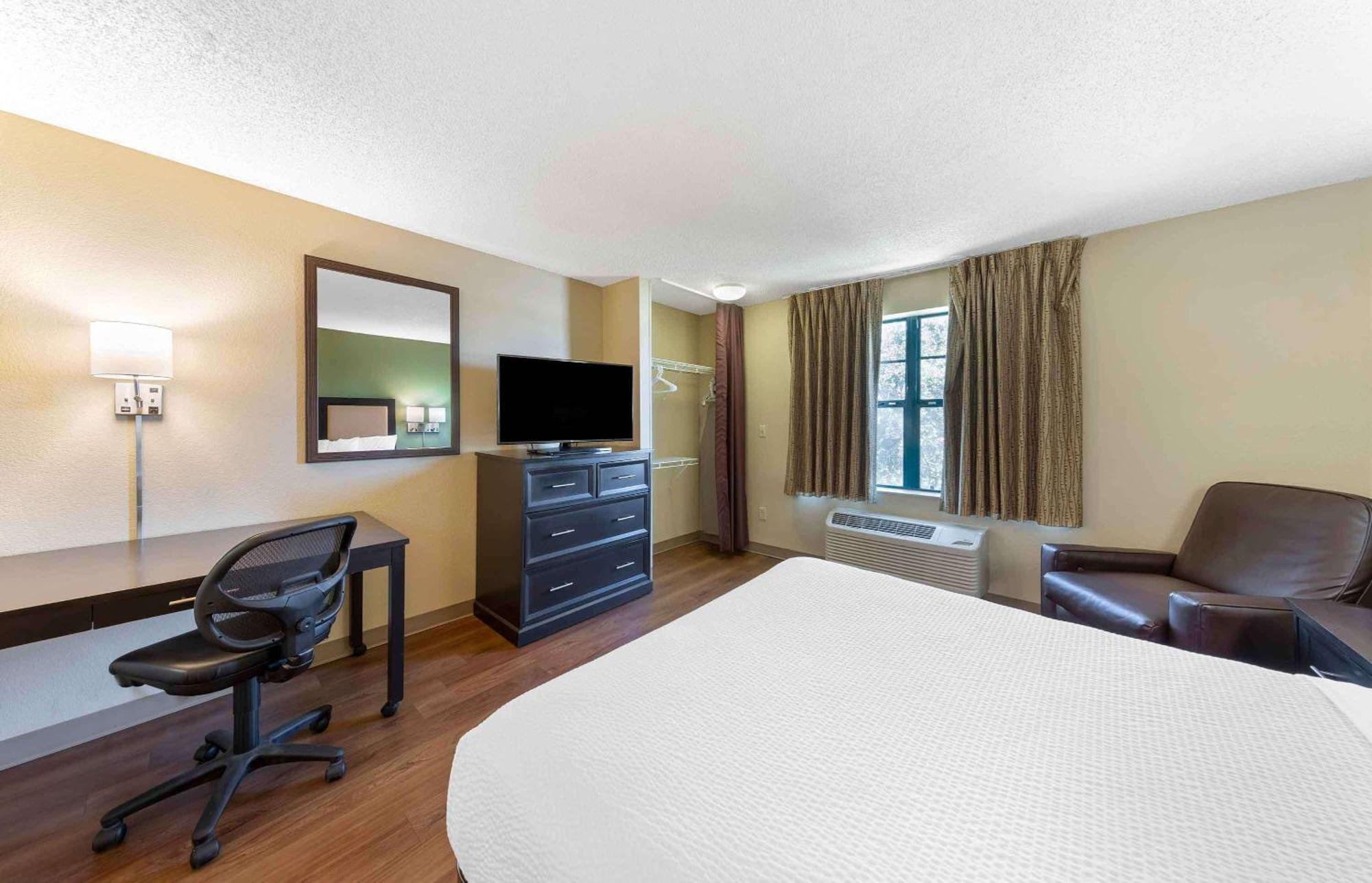 Extended Stay America Suites - Houston - Galleria - Uptown Extérieur photo